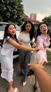 12M views · 190K reactions | Kasih IPHONE 16 Ke Cewek Cantik Baik Hati... | Zan Films | Facebook