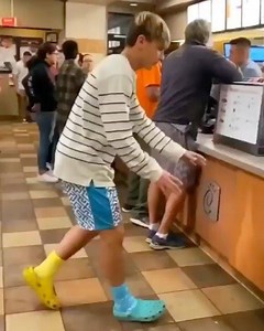 Just doing some backflips 😱😨🔥 [via: soloflow7] | Culturecollecter