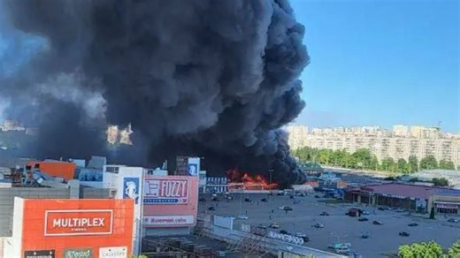 Dozens feared dead as Russian bombs hit Ukrainian retail park & apartments