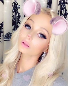 I’m a mouse, duh! 🐭😉 | Paris Hilton