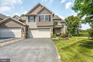 214 Fieldcrest Ln, Ephrata, PA 17522 - MLS PALA2038538 - Coldwell Banker