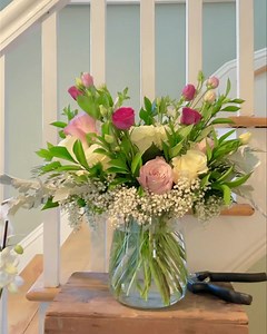 7.4K views · 704 reactions | Wow Gorgeous!♥️ | Buds and Bygones Flower Shops | Facebook