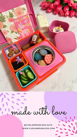 Unicorn inspired lunch 🦄 #NationalUnicornDay is just a few days away and we are celebrating with unicorn lunches and treats all week! Follow along so you don’t miss a thing! Lunch details: Pancake bites made with @rawnice superfood powders Turkey sausage @applegate Tator tots @traderjoes Yogurt @stonyfield Granola bites @traderjoes Berries @driscollsberry Cucumber slices Unicorn cookie @oreo Milk bottle @amazon Lunchbox and snack box: @omielifeinc Lunch note: @hadleydesigns ••••••••••••••••••••