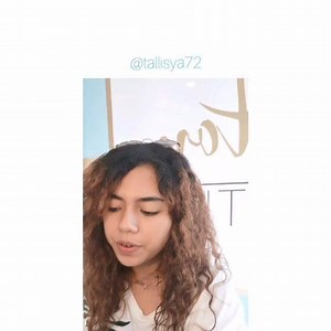 Suruh anak jadi oenyanyi Tu yang dia suka Yang dia duduk nyanyi je kenapa????? Adoiiii...salah lagi.... Kepala je...gambornya....ooo paham | sharifah shahira