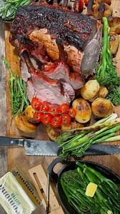 Roast pork loin on the @kamadojoe This one is super simple and just as easily completed in the oven. Dusted with @sucklebuster honey BBQ rub I seared the pork off on the direct side then moved indirect to finish cooking all the time monitoring the internal temp of the pork with @meatermade my chosen internal temp was 64°c at which point I’d remove it and let it rest. The roasties I simply pellet, parboiled for 8 mins then cooked in duck fat in the @gozney along with the greens which were added t