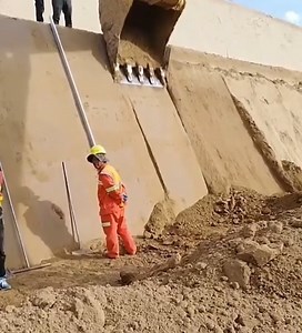 Oddly satisfying moments :) 😮 | Factory Worker