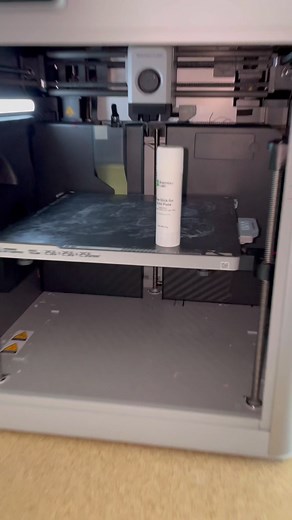 Carbon fiber bed on the X1C! #3dprinted #3dprinting #3dprint #3dprints #3dprinter #3dprinters #3dprinterfarm #3dprintfarming #3DPrintFarmingPatreon #x1c #bambulabs | MysticMesh3D