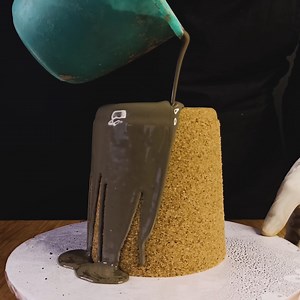 5.8K views · 114 reactions | Elevate Your Home with DIY Concrete Planters: Simple, Affordable, and Stunning #diy #concrete #planters | RusticKraft | Facebook