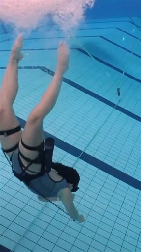 2.9K views | Flying underwater | Anna Danes | Facebook