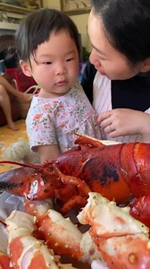 1.6M views · 10K reactions | Sarang tries lobster 咽 and licks the antenna  #hungryfam #lobster #homecooked #steamed #yummy #mukbang #mukbangers #mukbangvideo #mukbangfood #mukbangeating #mukbangvideos #foodietribe #loveeating #igfoodies #sohungry #yums #foodietravels #foodposts | Hungry FAM | Facebook