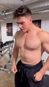 Johnymuenster on Reels