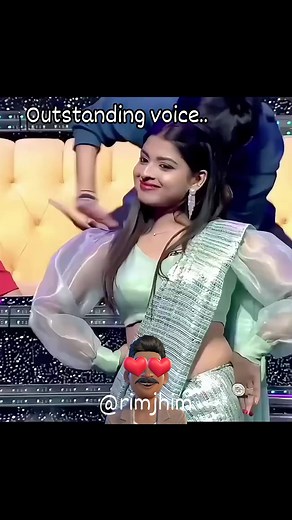 Pyar ka tofa tera..By Saiysa & Pawandeep Rajan #viralsreelsシ #trendingreels #StarSender #indianidolshow #saylikamble #arunitakanjilal #TATAIPL #viralchallenge #thankyou #support Arunita Kanjilal | Rimjhim