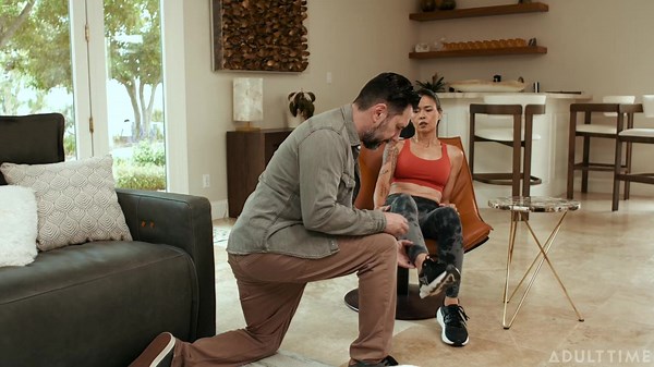MommysBoy - Dana Vespoli V-Card Stepmom Scam