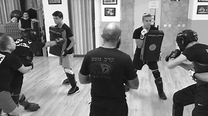 130K views · 924 reactions | IKMF Krav Maga - cea mai mare federatie de Krav Maga la nivel mondial! Inscrie-te acum la grupa noastra de incepatori si invata cel mai eficient sistem de autoaparare, potrivit pentru oricine, indiferent de sex, varsta sau aptitudini fizice! www.kravmagadacians.ro #KravMaga #IKMF #SelfDefense #Reality #Violence #DefendYourself #Autoaparare #Bucuresti | IKMF Krav Maga Dacians Bucuresti | Facebook