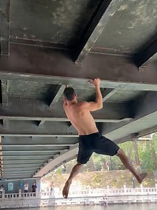 This guy takes on the ultimate monkey bar challenge! | Yellow Bee