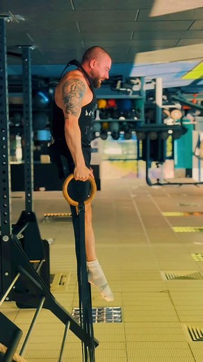 Ring dips #gym #calisthenics #olympicrings | Davenorriscoaching