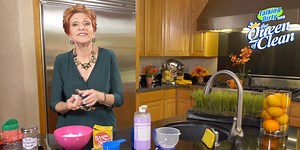 Queen of Clean: Natural scrub cleaner for sink, tub and grout