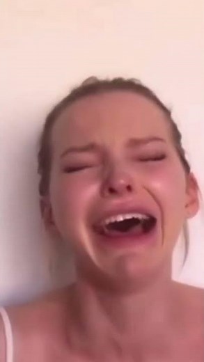 Dove cameron crying for Cameron boyce🥺