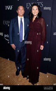 Joseph Y. Bae und Janice Y. K. Lee bei der Premiere der Amazon Prime Video Miniserie Expats im Museum of Modern Art. New York, 21.01.2024 *** Joseph Y Bae and Janice Y K Lee at the premiere of the Amazon Prime Video miniseries Expats at the Museum of Modern Art New York, 21 01 2024 Foto:xB.xHinex/xFuturexImagex expat 4201 Stock Photo - Alamy