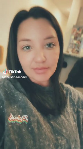 Model Christina: A Glimpse of Fashion Excellence