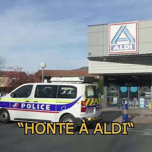 ⚪ Une grand-mère oublie de payer un croissant, elle se voit obligée de... ​Voir plus  | Histoires du net | Facebook