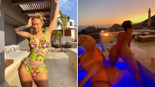 Iggy Azaela twerking with friends in a pool