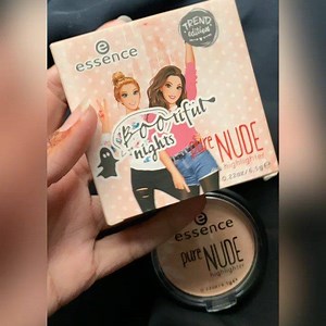Original essence pure nude highlighter It’s very subtle highlighter gives I glow without-any chunks Just for Rs 300 only Delivery for Karachi Rs 200 For other cities Rs 250 | Beauty World