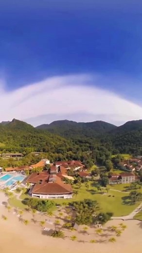 1.6K views |  O Rio de Janeiro continua lindo, e pode ficar ainda mais lindo com hospedagem em um dos melhores resorts All-Inclusive do Brasil! Aproveite a Club Med Hot Sales no Zarpo para vivenciar essa experiência inesquecível com até 30% OFF! Mas corra, porque o desconto é por tempo limitado! #hotsales #clubmed #riodejaneiro #lazer #diversão #vemzarpar #resort | Zarpo | Facebook