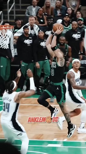 CALL THE AMBULANCE 🚑🚑🚑🏀😂🙌#anklebreaker #ballislife #basketball #basketballgame #basketballneverstops #basketballtraining #dunk #handlelife #handles #homehandles #hoopersofinstagram #hoopmixtape #interior #interiordesigner #jellyfame, #kingjames #kitchendesign #kitchenhandles #lakers #lebron #lebronjames #nba #nbabasketball #nbamemes #posterized #sportsnation #stephcurry | Anklemobb Hoopz