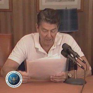 On this day in 1985, President #RonaldReagan discussed efforts to end the Iran-Iraq War with King Hussein and President Mubarak. President Reagan expressed how #America and its allies, including Egypt and Jordan, work to prevent the conflict from spreading, ensure the free flow of oil through the Persian Gulf and #Peace. #Diplomacy | The Ronald Reagan Presidential Foundation and Institute