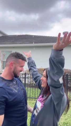 Ryan & Jen Hamilton (HAMMY TV) on Instagram: "🤣🤣🤣 #couple"