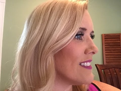 Get Rid of Jowls with Makeup