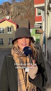 47K views · 184 reactions | För drygt 40 år sedan öppnade Erik Munk Salong Munken i Uddevalla, och med tiden tog syskonen Michael Munk och Gabriella Swedberg över stafettpinnen. Nu har de valt att lägga ner familjeföretaget, men deras kärlek till frisöryrket fortsätter – fast på varsin salong. ✏️ Emma Edling  Julia Forsberg | Bohusläningen | Facebook