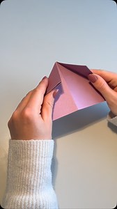 Hallo Wochenende! Endlich Zeit zum Basteln, Schmökern - und Zeit für dich. Dieses Herz-Lesezeichen merkt sich deinen Lieblingsplatz im Buch, damit du im Nu wieder in deine kleine Auszeit eintauchen kannst.❣️﫶 #diy #basteln #lesezeichen #bücher #wochenende #zeitfürdich #auszeit #entspannen #lisa | Lisa Magazin | Facebook