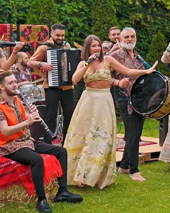 Maneaua" 🔥Ascultă noul colaj Damian&Brothers acum pe Youtube. | Damian and Brothers