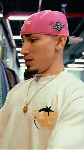 Ousi de Compras con Omar Courtz: Estilo y Diversión