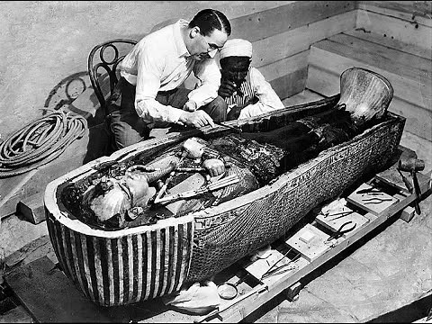 The Discovery of King Tutankhamun's Tomb by Howard Carter 1922