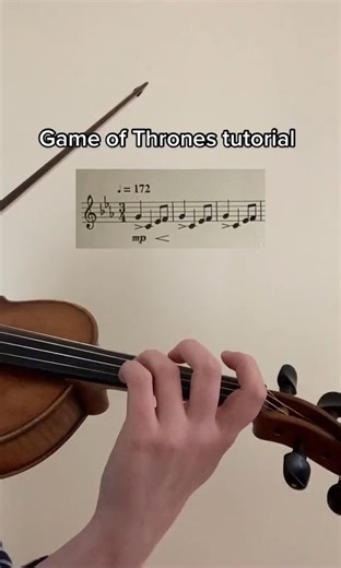 Aprende a tocar el Violín🎻 on Instagram: "🎶 ¿Crees que tocar esta canción es complicado? Es todo lo contrario. 🎻✨ Aprende de forma simple y práctica con este tutorial y comienza a disfrutar de tu violín. 💡 ✨ ¿Buscas algo más completo? 📚 Nuestro curso de violín online tiene todo lo que necesitas: ✔️ Piezas diseñadas para cada nivel de aprendizaje. ✔️ Ejercicios prácticos que transforman tu técnica. ✔️ Un plan efectivo para tocar como siempre soñaste. 🎯 Ingresa al enlace del perfil y lleva t