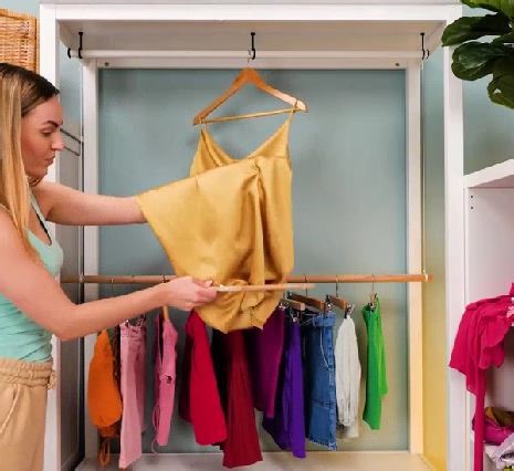 116K views · 809 reactions | Genius organizing hacks to declutter your room with no effort! | 5-Minute Crafts | Facebook