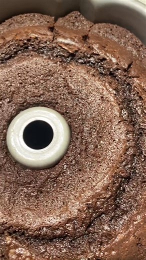 This brownie cake is rich, decadent and chocolaty! It is hands down the easiest cake ever. This recipe is made with pantry staples and takes only one hour. Recipe here https://organicallyaddison.com/brownie-cake/ | Organically Addison