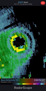 ‪UPDATE: based on radar the powerful back eye wall is just now moving back in to Marsh Harbour on Great Abaco Island after a long duration in the calm of the eye. Structures already weakened by front eye wall will have big problems #HurricaneDorian ‬ Live briefing shortly on Hurricane Dorian forecast track after the Bahamas on FB supporter platform: https://www.facebook.com/becomesupporter/reedtimmeraccu | Reed Timmer Extreme Meteorologist