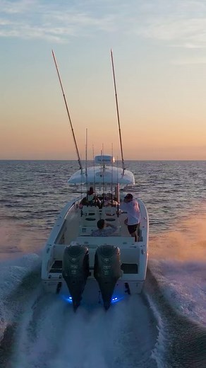Weekend bound! 🌅🎣 #cobiaboats #haveitall #265CC | Cobia Boats