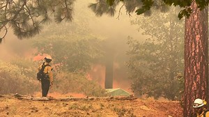 #update #parkfire: Additional evacuation warnings have been issued in Jonesville and Snag Lake due to the Park Fire, according to the Butte County Sheriff's Office. Details >> https://krcrtv.com/news/local/cal-fire-aids-chico-fire-in-battling-40-acre-blaze-at-upper-bidwell-park This video was captured by KRCR Chief Photographer Adam McAllister on Thursday, July 25, 2024. #buttecounty #tehamacounty #northstate #wildfire #californiawildfires #wildfires #calfire #firefighers #evacuations #buttecoun