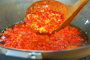 CiCi Li - Chinese Chili Garlic Sauce Recipe