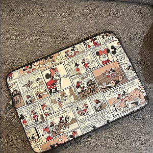 Kate Spade Minnie Mouse Comic Print Laptop Sleeve