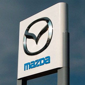 [Hot Item] Outdoor Strong Custom LED Bright Automotive Pylon Sign
