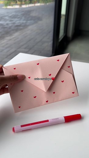 make the cutest heart envelope with me♥️ #handmadegift #giftidea #diyenvelope #envelope #loveletter
