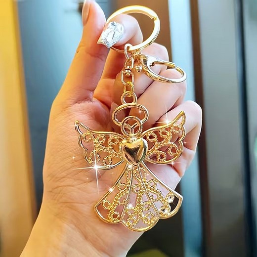 👼✨ Keep an angel close. 💖A symbol of love, light, and protection you can carry everywhere. | Aumgbiuos