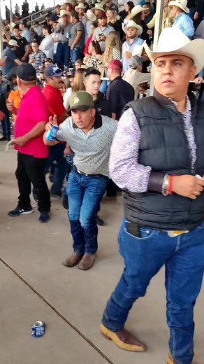 52K views · 374 reactions | Hipodromo de Hermosillo 鸞 #hipódromodehermosillo #carreras #caballos | Loteria Equina | Facebook