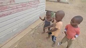 3.3K views · 56 reactions | ANAK AFRIKA LAGI DJ AN HANING SAMBIL MENYICIPI SARIMI | Musik Masa Kini | Facebook